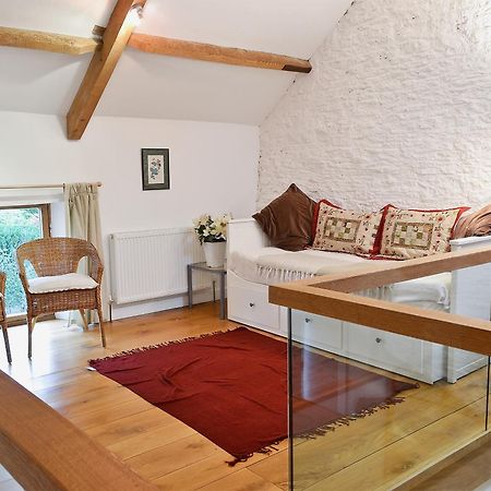 Shaplands Barn Villa Cold Ashton Екстериор снимка